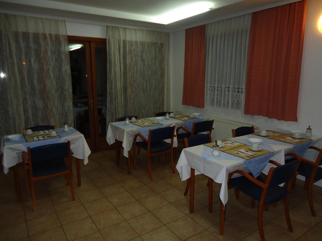 Bed and Breakfast Pansion Antonio Slavonski Brod Exterior foto