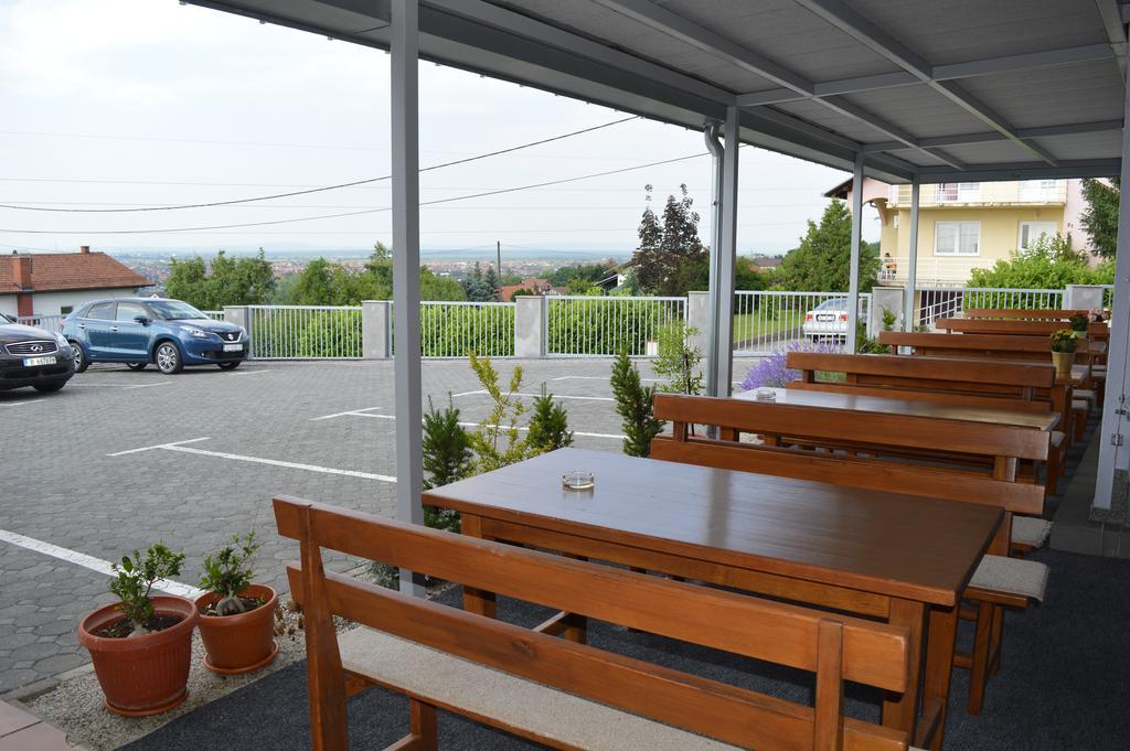 Bed and Breakfast Pansion Antonio Slavonski Brod Exterior foto