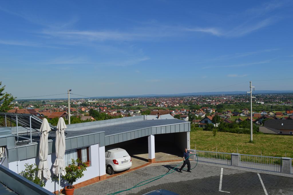 Bed and Breakfast Pansion Antonio Slavonski Brod Exterior foto
