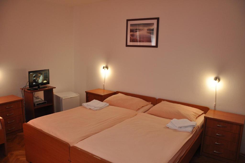 Bed and Breakfast Pansion Antonio Slavonski Brod Exterior foto