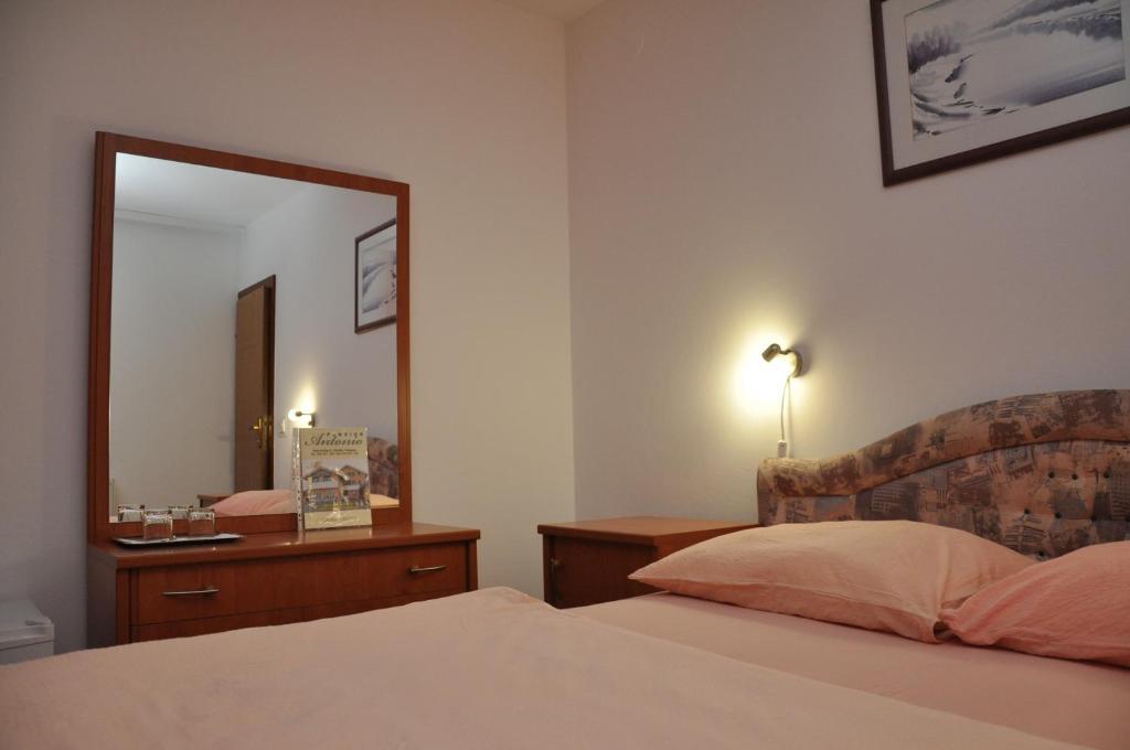 Bed and Breakfast Pansion Antonio Slavonski Brod Exterior foto